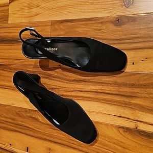 Naturalizer sling back shoes